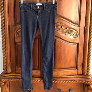 Hollister dark wash denim skinny jeans- size 3R